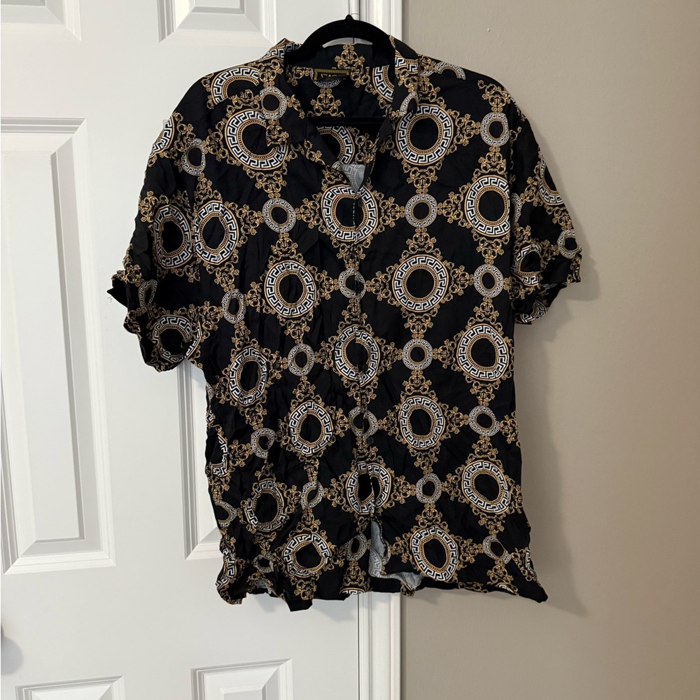 Cara Couture Black and Gold Geometric Shirt -NWOT